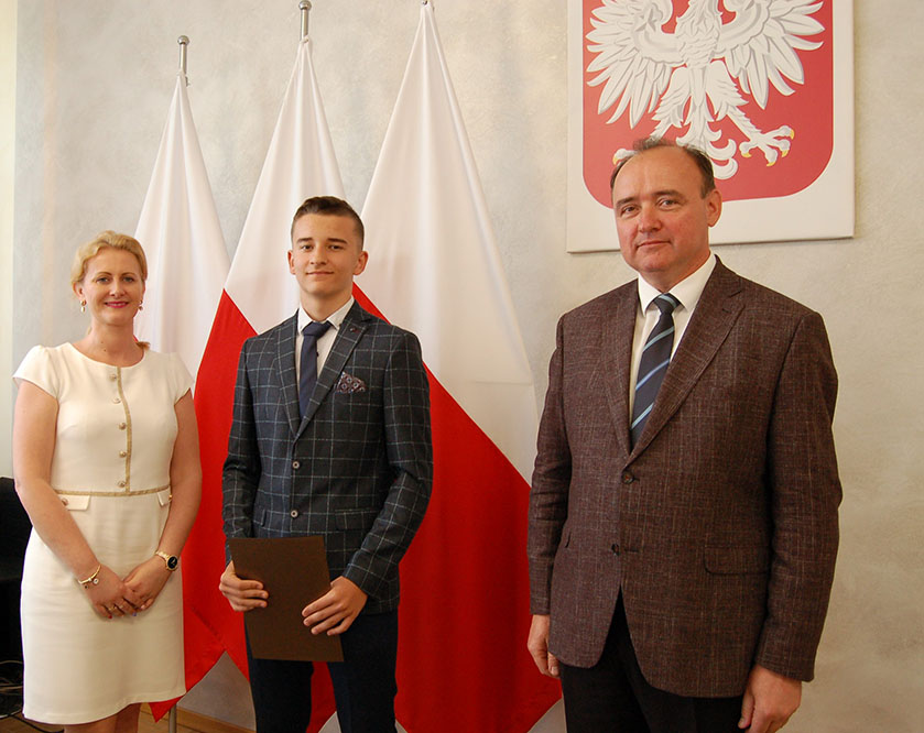 https://test.ugorly.pl/blog/2021/06/25/nagrody-wojta-dla-uzdolnionych-uczniow/13-jpg/