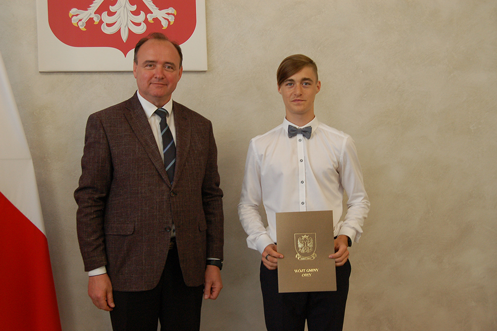 https://test.ugorly.pl/blog/2021/06/25/nagrody-wojta-dla-uzdolnionych-uczniow/31-jpg/