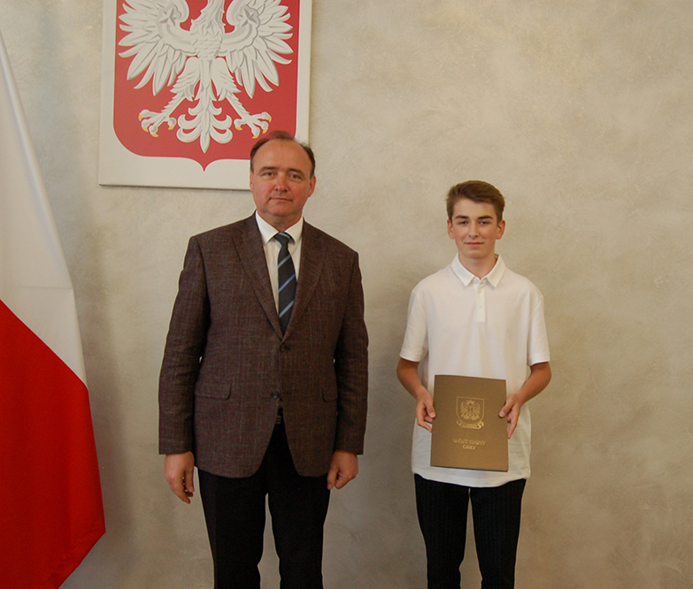 https://test.ugorly.pl/blog/2021/06/25/nagrody-wojta-dla-uzdolnionych-uczniow/39-jpg/