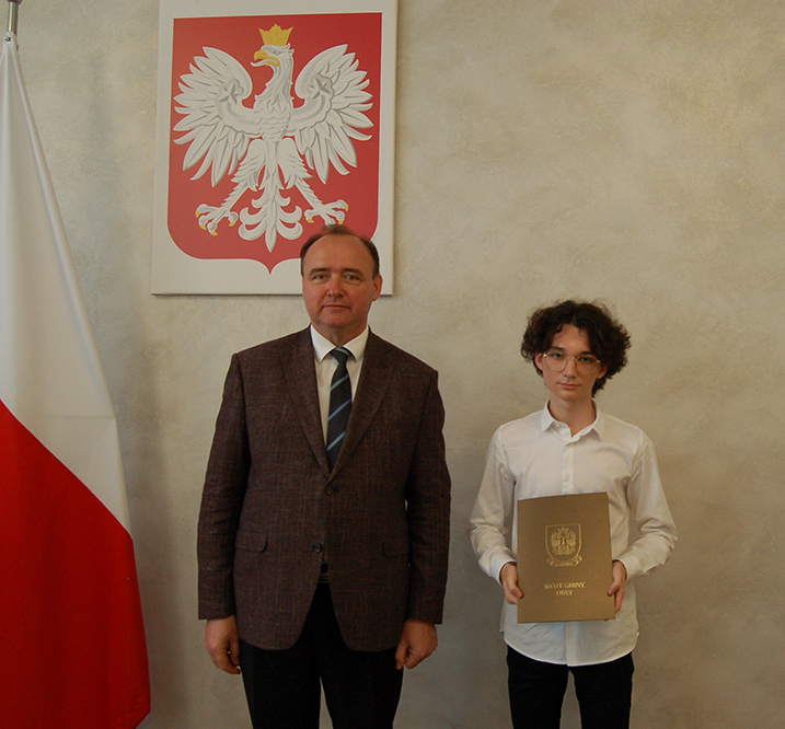 https://test.ugorly.pl/blog/2021/06/25/nagrody-wojta-dla-uzdolnionych-uczniow/42-jpg/