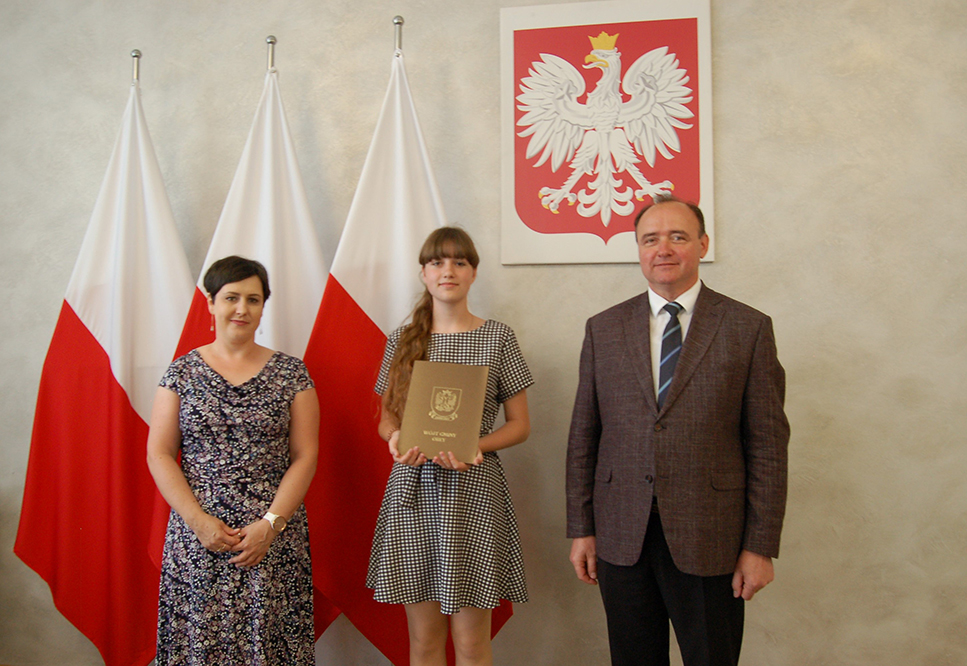 https://test.ugorly.pl/blog/2021/06/25/nagrody-wojta-dla-uzdolnionych-uczniow/49-jpg/