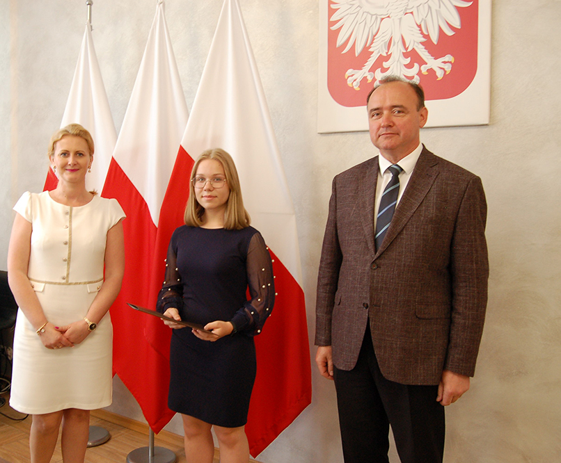 https://test.ugorly.pl/blog/2021/06/25/nagrody-wojta-dla-uzdolnionych-uczniow/9-jpg/