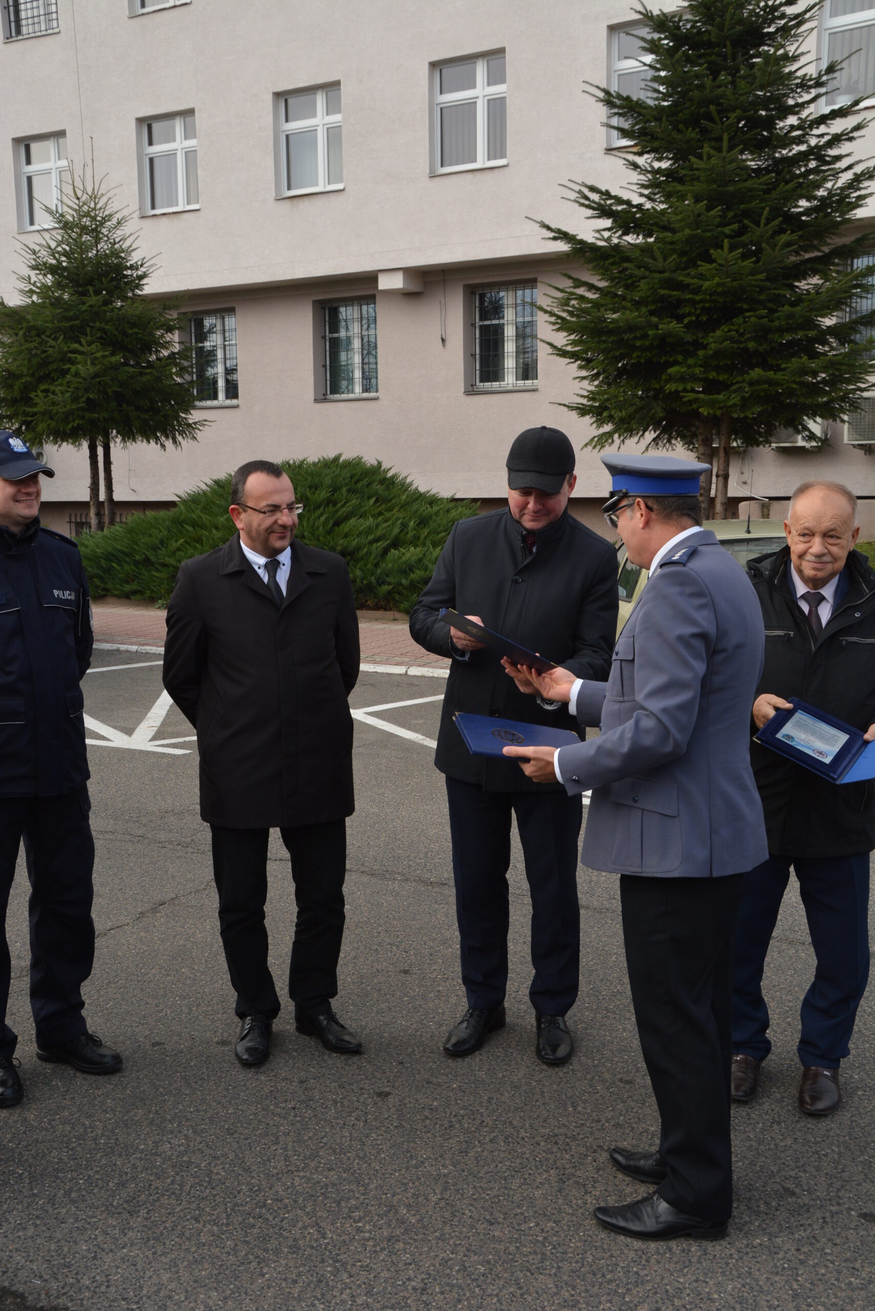 https://test.ugorly.pl/blog/2019/12/03/przekazanie-radiowozow/a4ecb3277287be6b07ea40ff8b6b1de0/