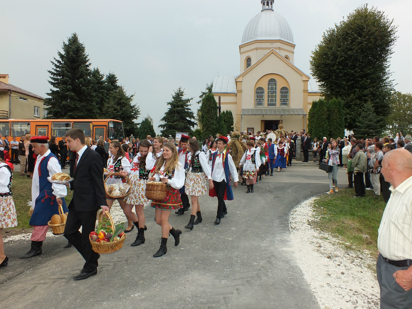 https://test.ugorly.pl/blog/2013/09/06/dozynki-w-wiejskiej-chacie/p183pg9omq1uluh59dlv2upmldg/