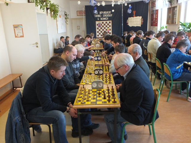 https://test.ugorly.pl/blog/2014/03/05/iii-indywidualny-turniej-szachowy-o-puchar-wojta-gminy-orly-2/p18i8ibn8mrev31o1dbi1d7s1m5d5/