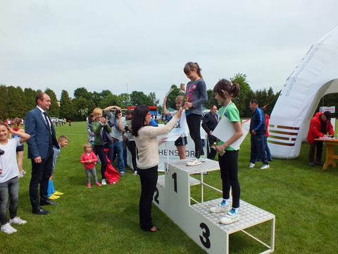 https://test.ugorly.pl/blog/2014/05/28/dzien-dziecka-na-sportowo/p18qmqkkbn110g10b0k4u1om31mjo5/