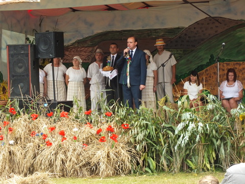 https://test.ugorly.pl/blog/2014/09/01/dozynki-gminne-2014-2/p190o3kfije1fgiu2801de710ni17/