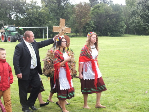 https://test.ugorly.pl/blog/2014/09/01/dozynki-gminne-2014-2/p190o3kfijht0ct818upksp7i4l/