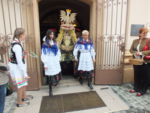 https://test.ugorly.pl/blog/2014/09/01/dozynki-gminne-2014-2/p190o3kfijops711j3b1h0j1387f/