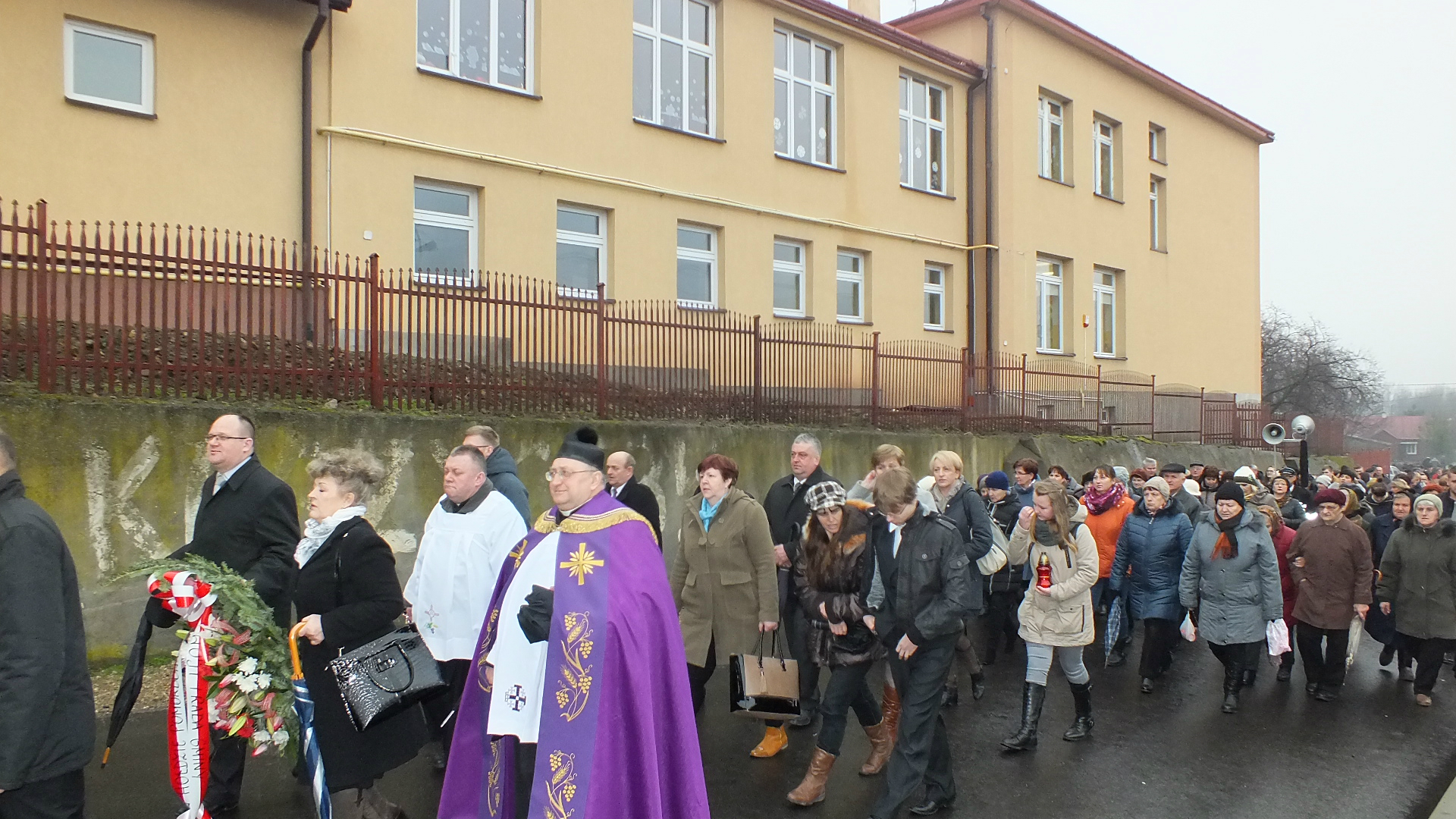 https://test.ugorly.pl/blog/2016/03/11/obchody-73-rocznicy-pacyfikacji-kaszyc-2/p1adi9qvgfpko11ps1a6e12164m5a/