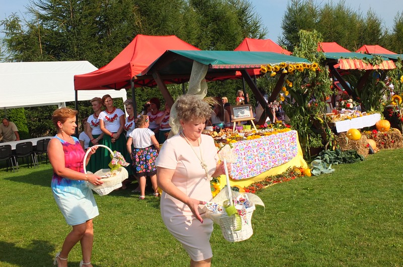 https://test.ugorly.pl/blog/2016/08/26/dozynki-gminne-w-zadabrowiu/p1ar38rilh13l7pfkndl1snuva42b/