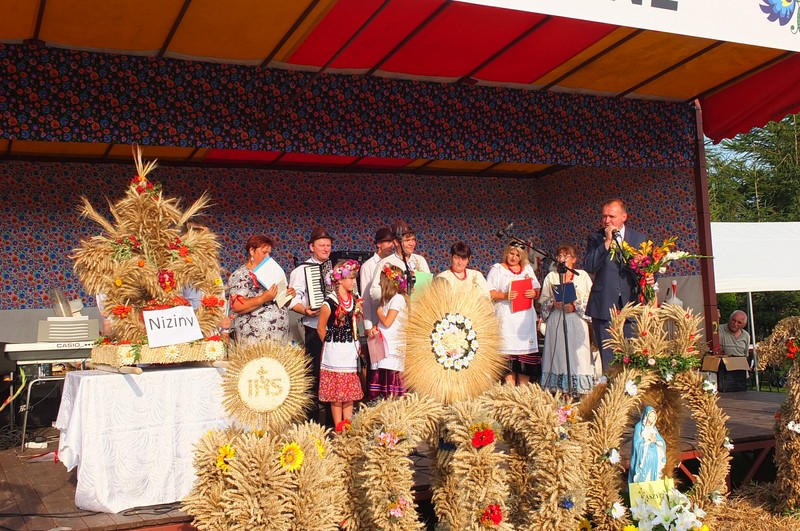 https://test.ugorly.pl/blog/2016/08/26/dozynki-gminne-w-zadabrowiu/p1ar38rilh14nn18vhenj11v1f1v2u/