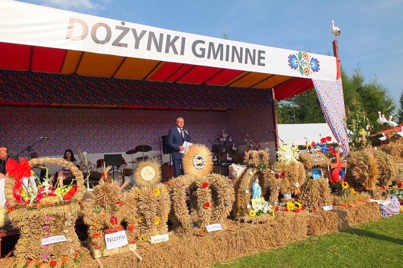 https://test.ugorly.pl/blog/2016/08/26/dozynki-gminne-w-zadabrowiu/p1ar38rilh17q91lsrcso1bsgirt2e/