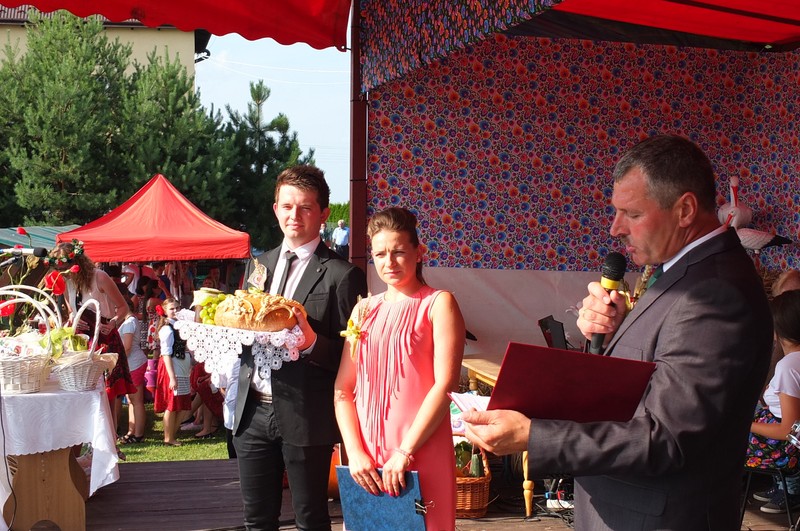 https://test.ugorly.pl/blog/2016/08/26/dozynki-gminne-w-zadabrowiu/p1ar38rilhfqhgru1tc01b296u28/