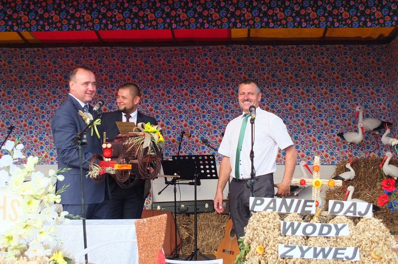 https://test.ugorly.pl/blog/2016/08/26/dozynki-gminne-w-zadabrowiu/p1ar38rili1q2n39ec1o5bpunk48/