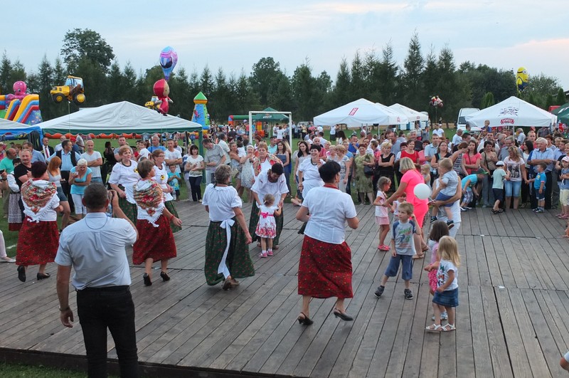 https://test.ugorly.pl/blog/2016/08/26/dozynki-gminne-w-zadabrowiu/p1ar38rilitvn1me714k311iue57/