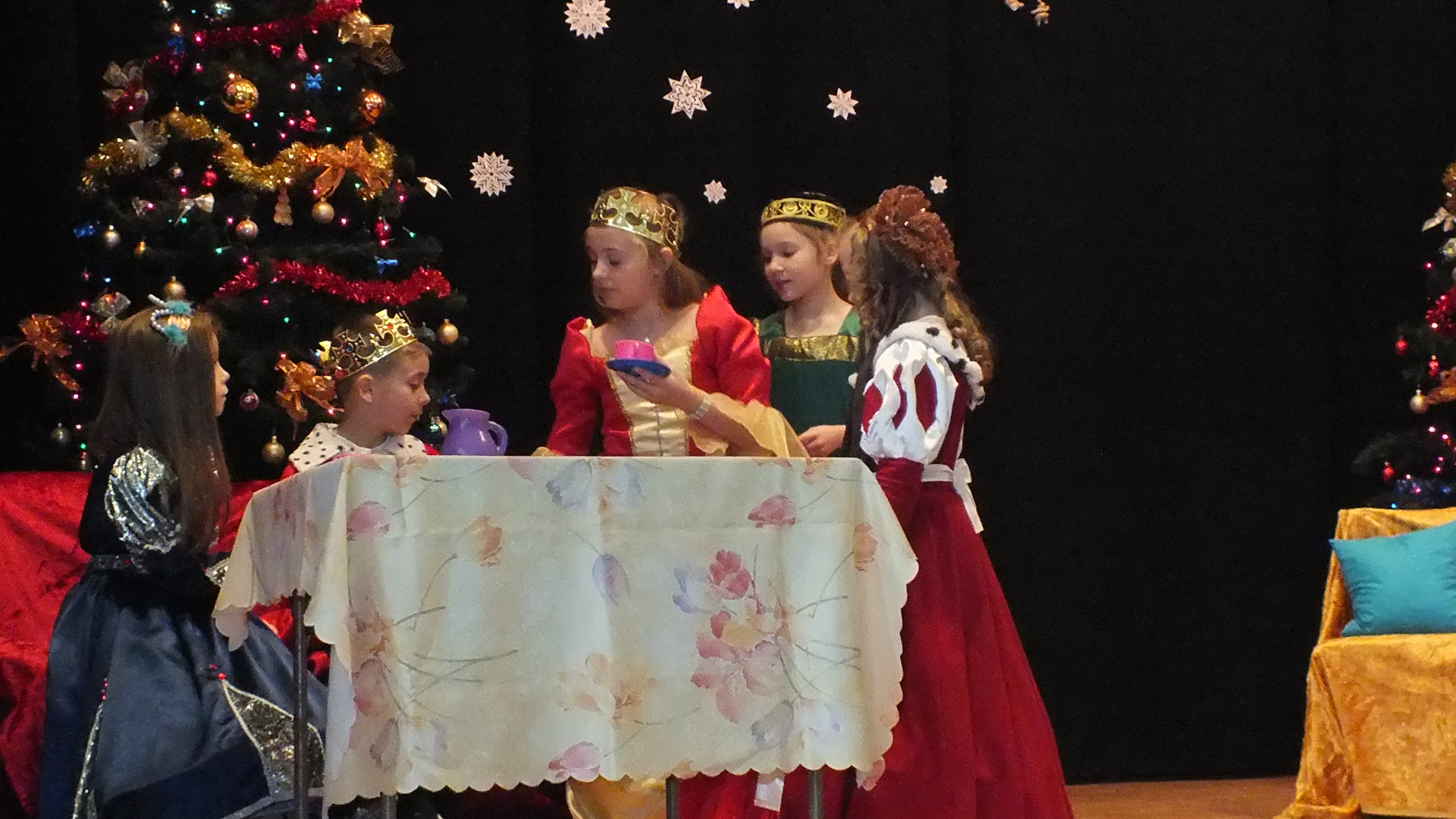 https://test.ugorly.pl/blog/2016/12/23/mikolaj-odwiedzil-dzieci-w-gminie-orly/p1b4lmdo212ru4es11jhen6kuo8/
