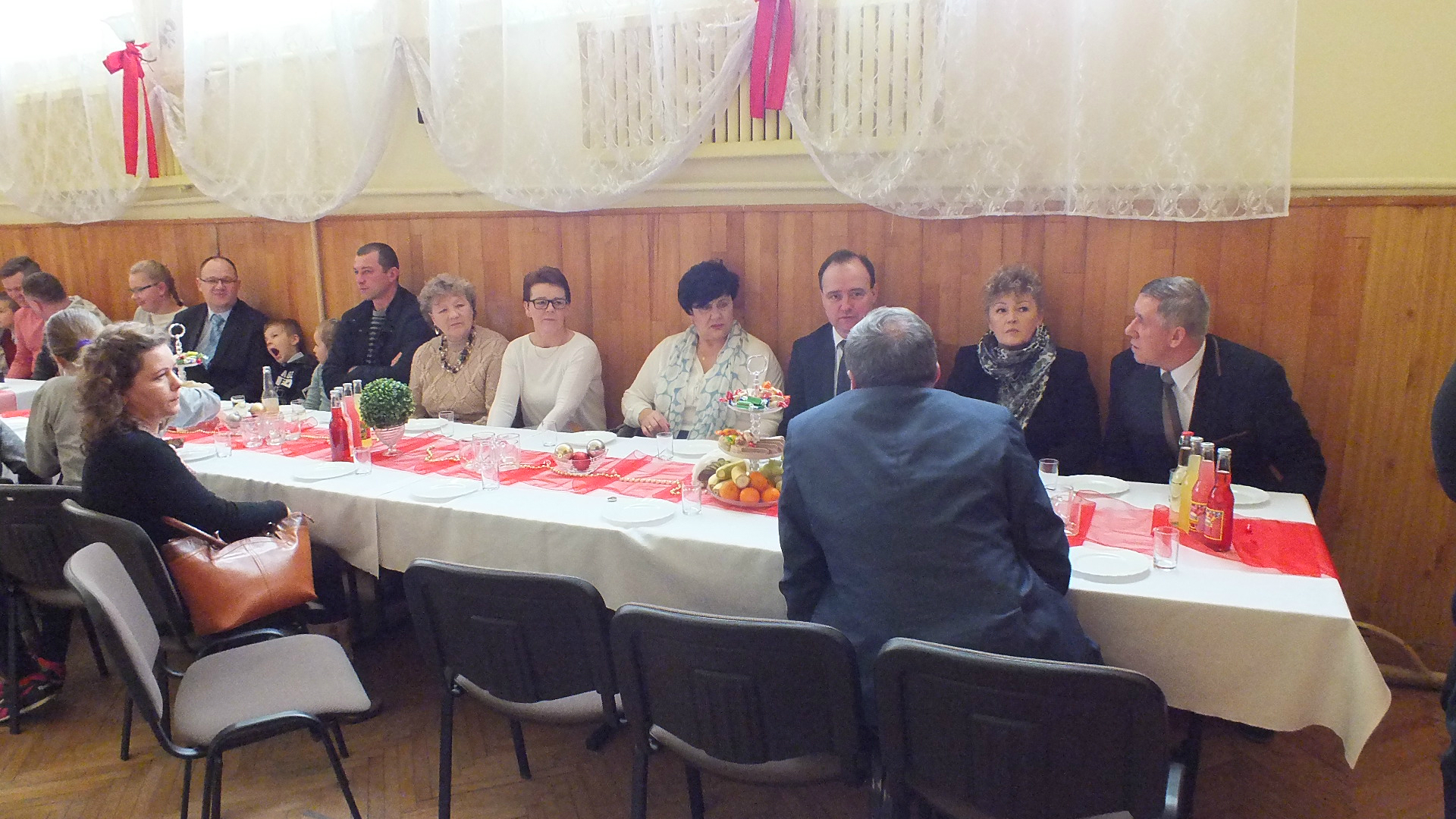 https://test.ugorly.pl/blog/2016/12/23/mikolaj-odwiedzil-dzieci-w-gminie-orly/p1b4lmdo218l51htuhvk79n1j845/