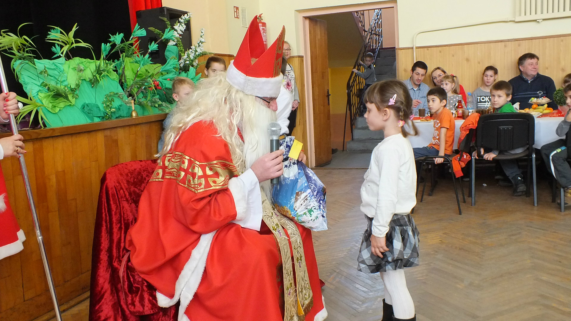 https://test.ugorly.pl/blog/2016/12/23/mikolaj-odwiedzil-dzieci-w-gminie-orly/p1b4lmdo21etibfv1klkja6c3bo/