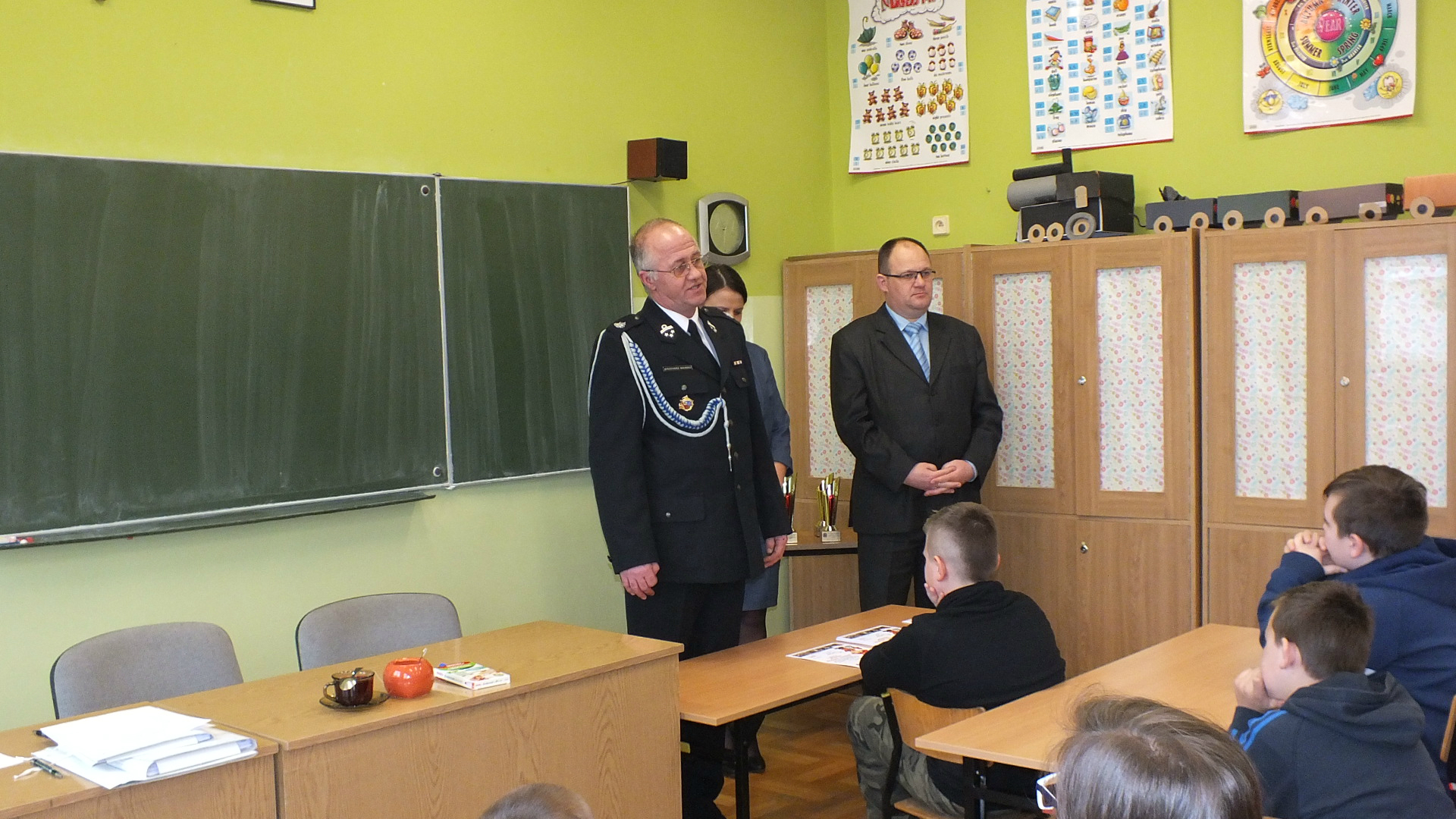 https://test.ugorly.pl/blog/2017/03/23/mlodziez-zapobiega-pozarom-4/p1bbtd8h90rv11j34ob91s4ngnq8/