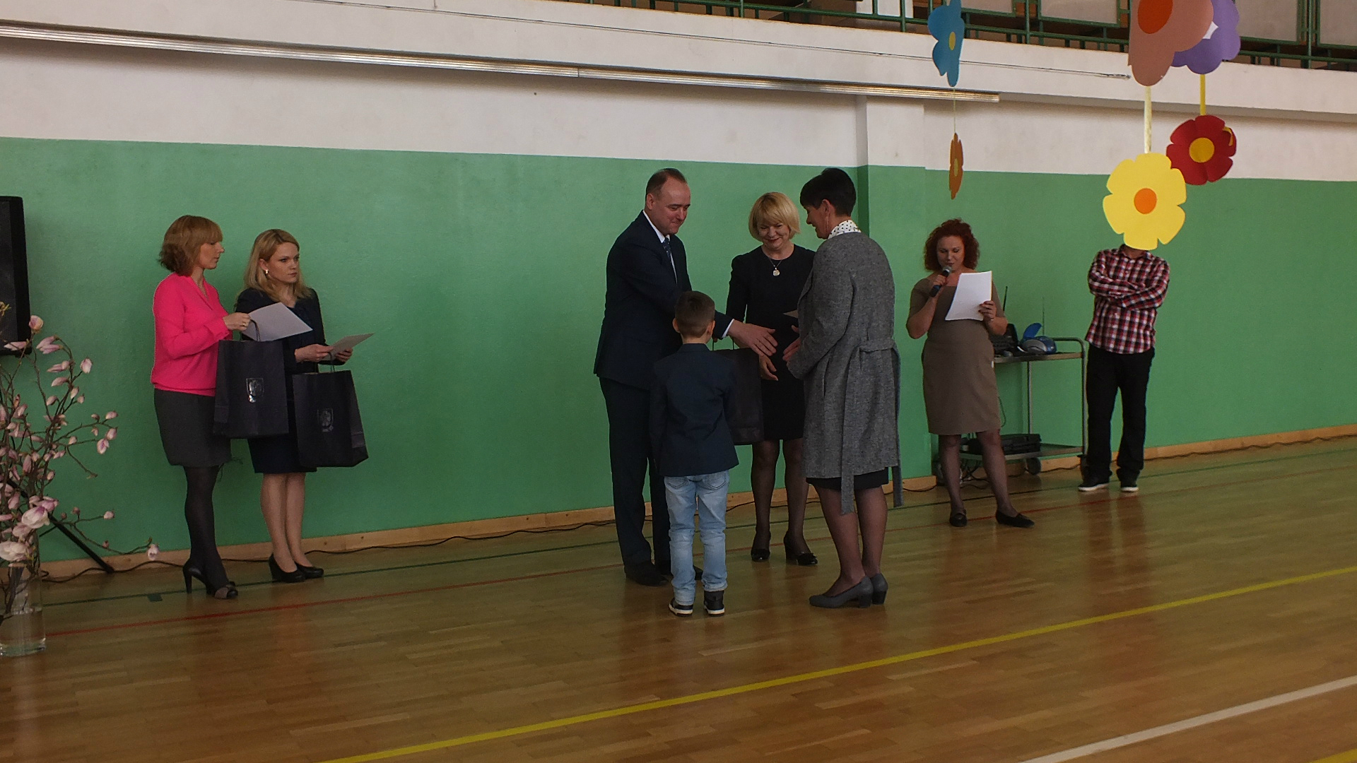 https://test.ugorly.pl/blog/2017/04/12/gminny-konkurs-na-najpiekniejsza-palme/p1bdj9qm2h9ri1ejt15l11k9v1cv4p/