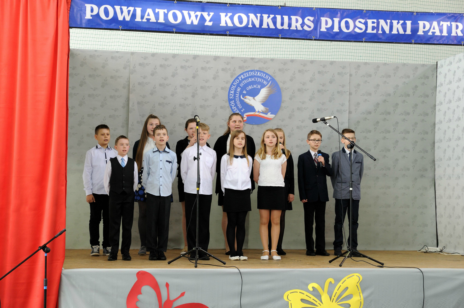 https://test.ugorly.pl/blog/2017/05/12/powiatowy-konkurs-piosenki-patriotycznej/p1bftokhg04tn1hhk3jl1oni11csn/