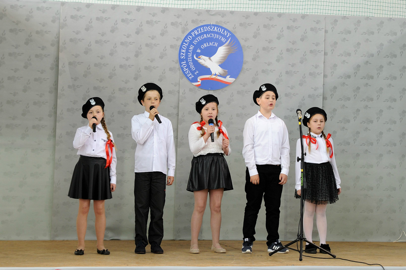 https://test.ugorly.pl/blog/2017/05/12/powiatowy-konkurs-piosenki-patriotycznej/p1bftokhg0hajo5p8evukm2o9h/