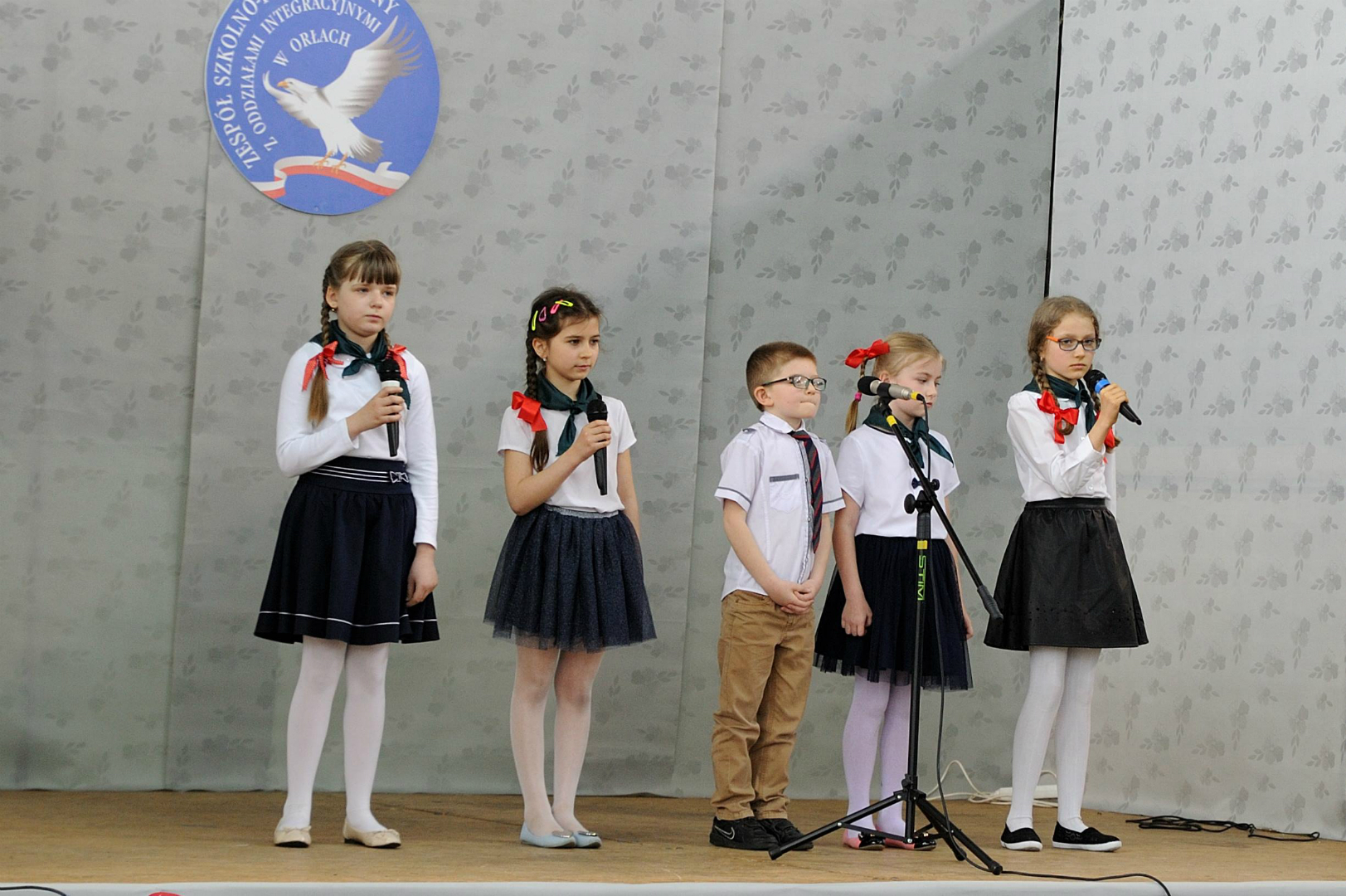 https://test.ugorly.pl/blog/2017/05/12/powiatowy-konkurs-piosenki-patriotycznej/p1bftokhg0omrjq31v1l1ue7d2cg/