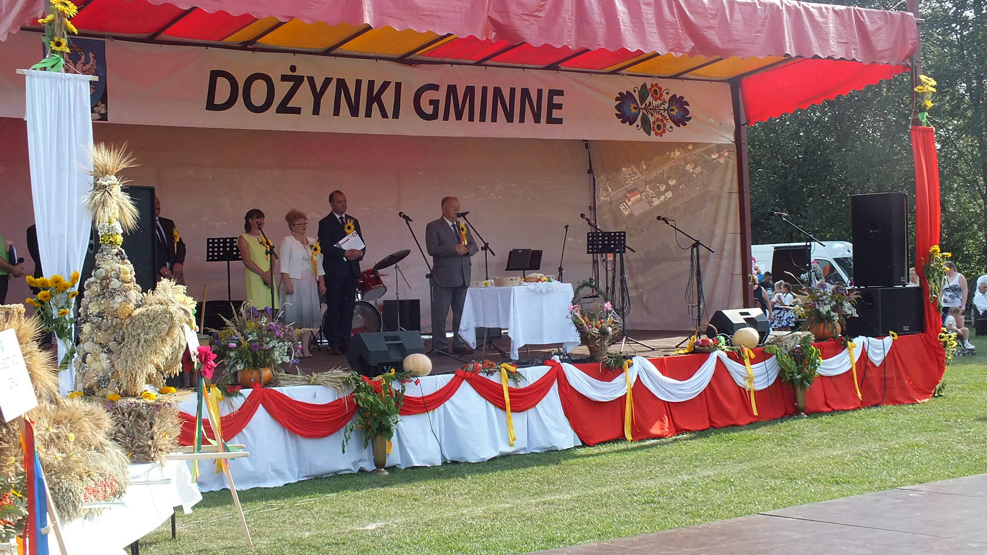 https://test.ugorly.pl/blog/2017/08/31/dozynki-gminne-w-kaszycach/p1bos5rdp51o1b1nuh1mcf16ii1es612/