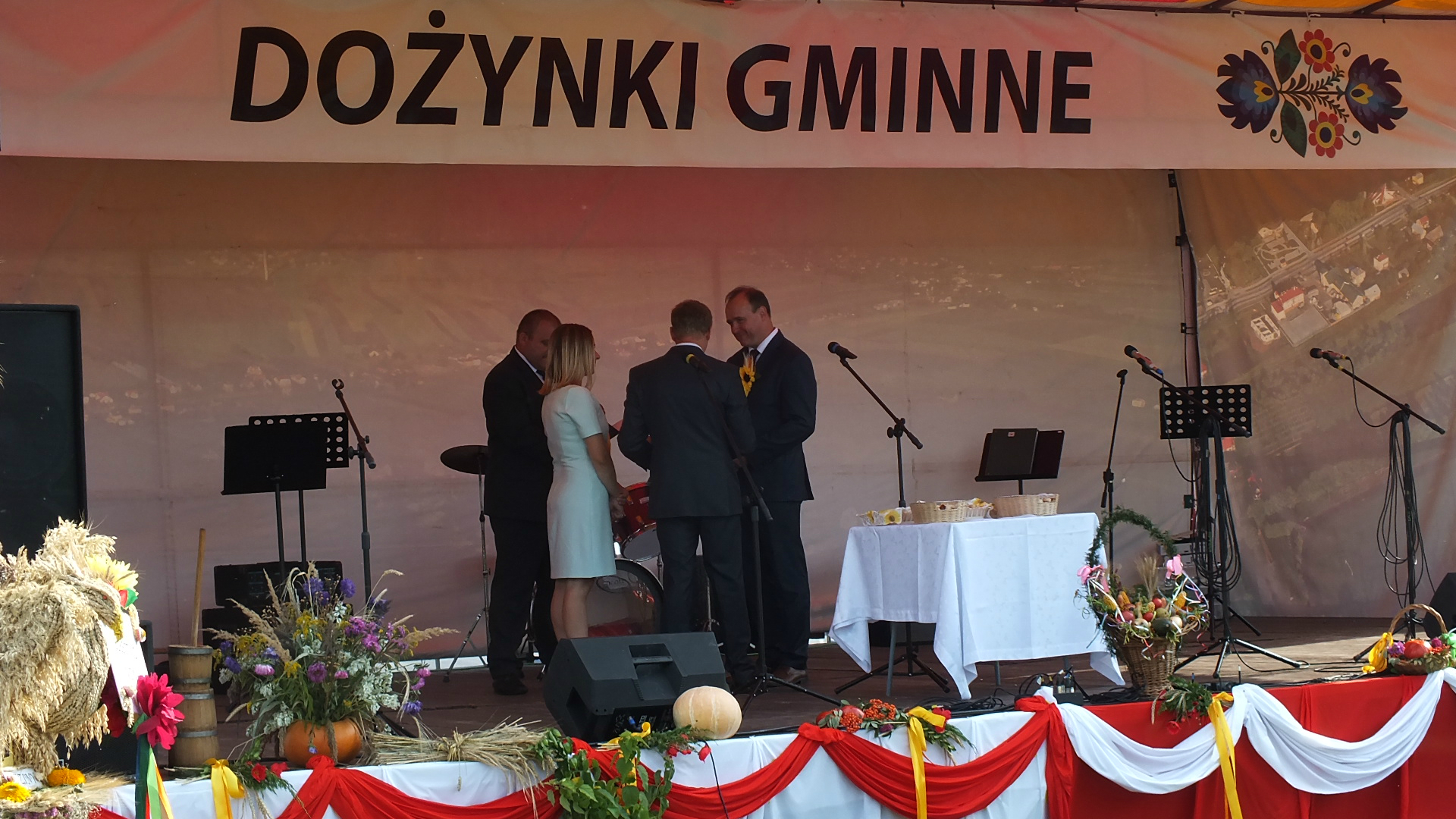 https://test.ugorly.pl/blog/2017/08/31/dozynki-gminne-w-kaszycach/p1bos5rdp51vb8sia1vg31o071kvsn/