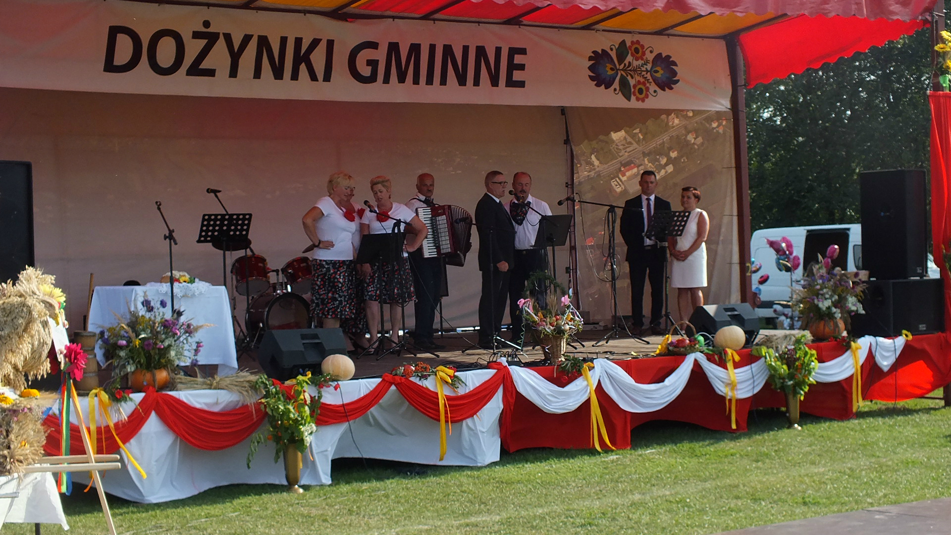 https://test.ugorly.pl/blog/2017/08/31/dozynki-gminne-w-kaszycach/p1bos5rdp5f3f1vedsmjoj83d018/