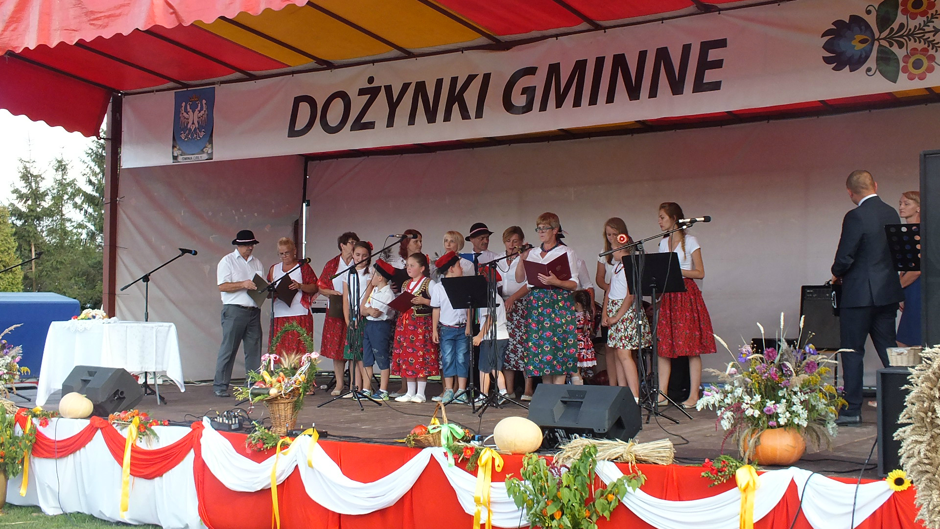 https://test.ugorly.pl/blog/2017/08/31/dozynki-gminne-w-kaszycach/p1bos5rdp5h637ct53btssojd1o/