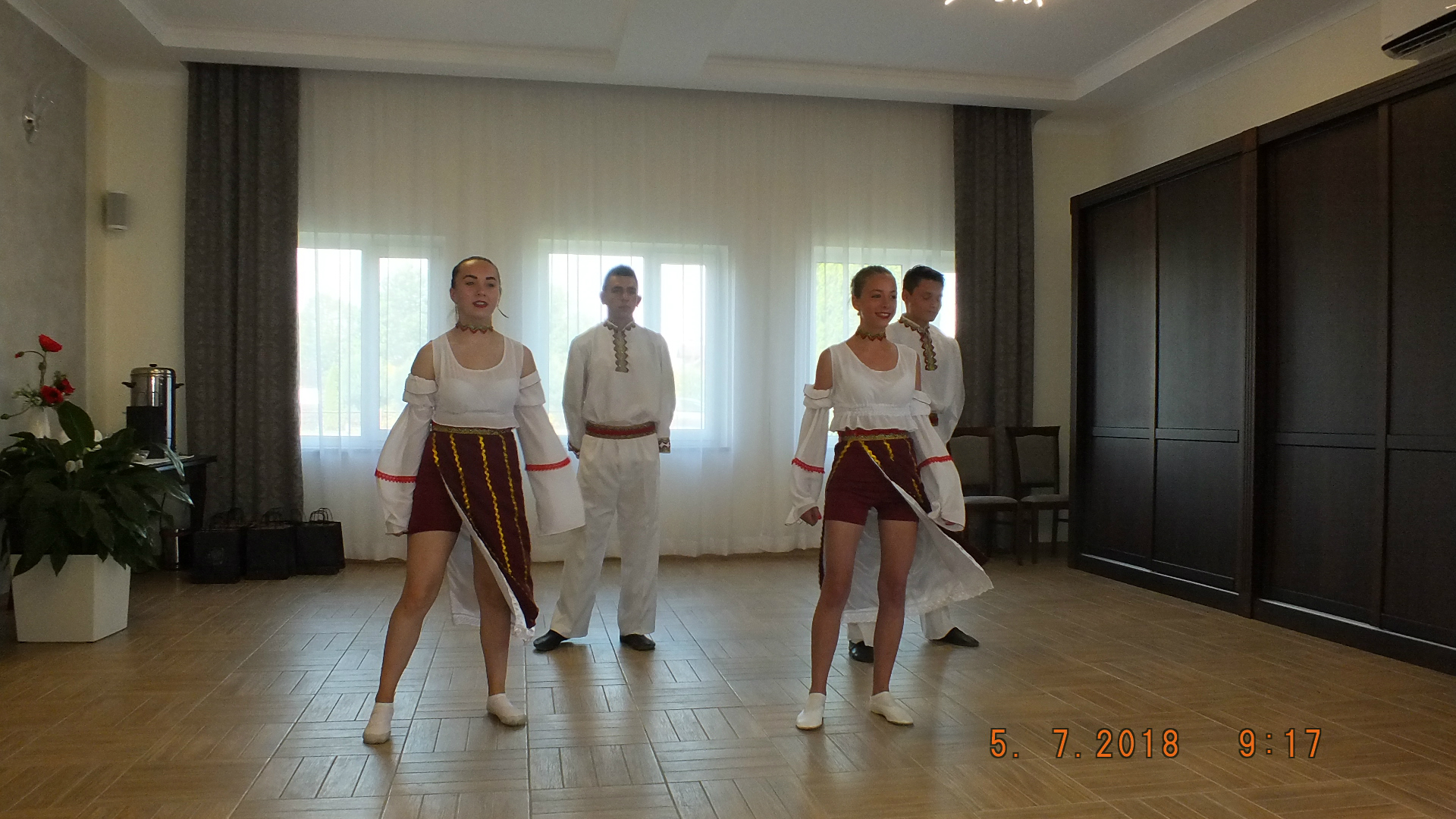 https://test.ugorly.pl/blog/2018/07/13/wizyta-zespolu-tanecznego-z-ukrainy-w-urzedzie-gminy-orly/p1ci9m9voe1jfa13hkvok19oq1ger5/