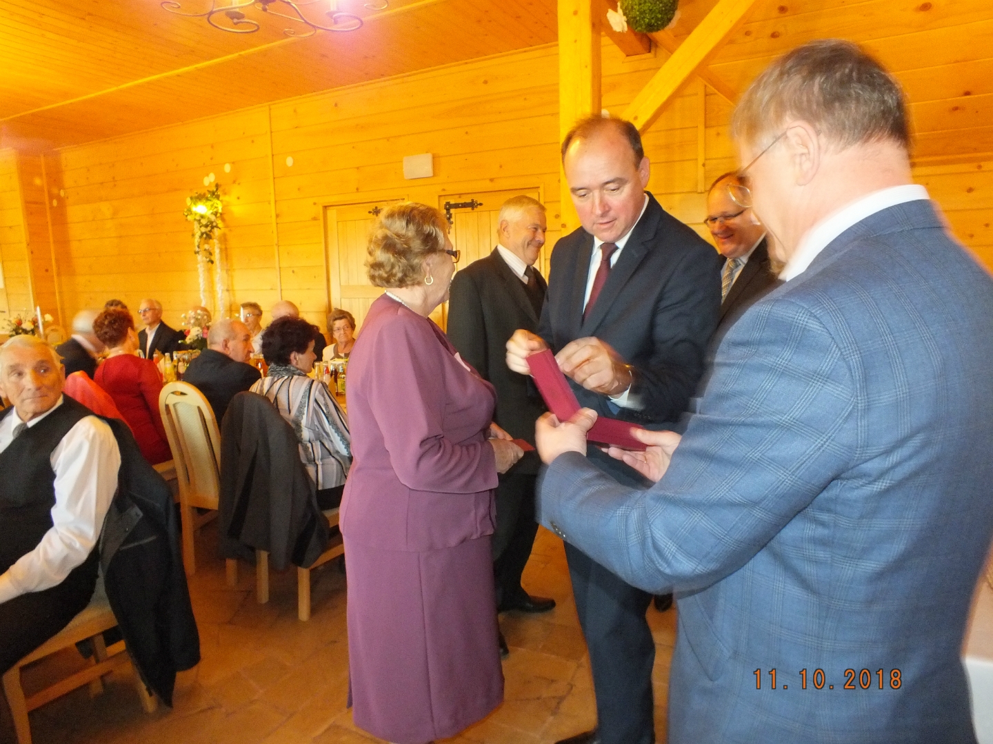 https://test.ugorly.pl/blog/2018/10/15/jubileusz-50-lecia-pozycia-malzenskiego-w-gminie-orly-2/p1cpra53l1184t16q5154gt8looeg/