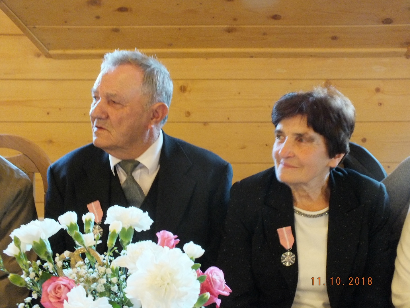 https://test.ugorly.pl/blog/2018/10/15/jubileusz-50-lecia-pozycia-malzenskiego-w-gminie-orly-2/p1cpra53l11oeos93nk41toialt17/