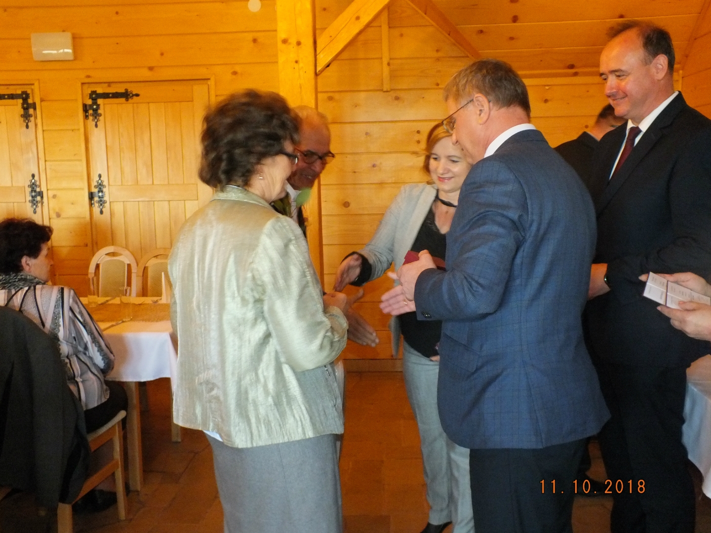 https://test.ugorly.pl/blog/2018/10/15/jubileusz-50-lecia-pozycia-malzenskiego-w-gminie-orly-2/p1cpra53l11pbh6461oc81spn14ek/
