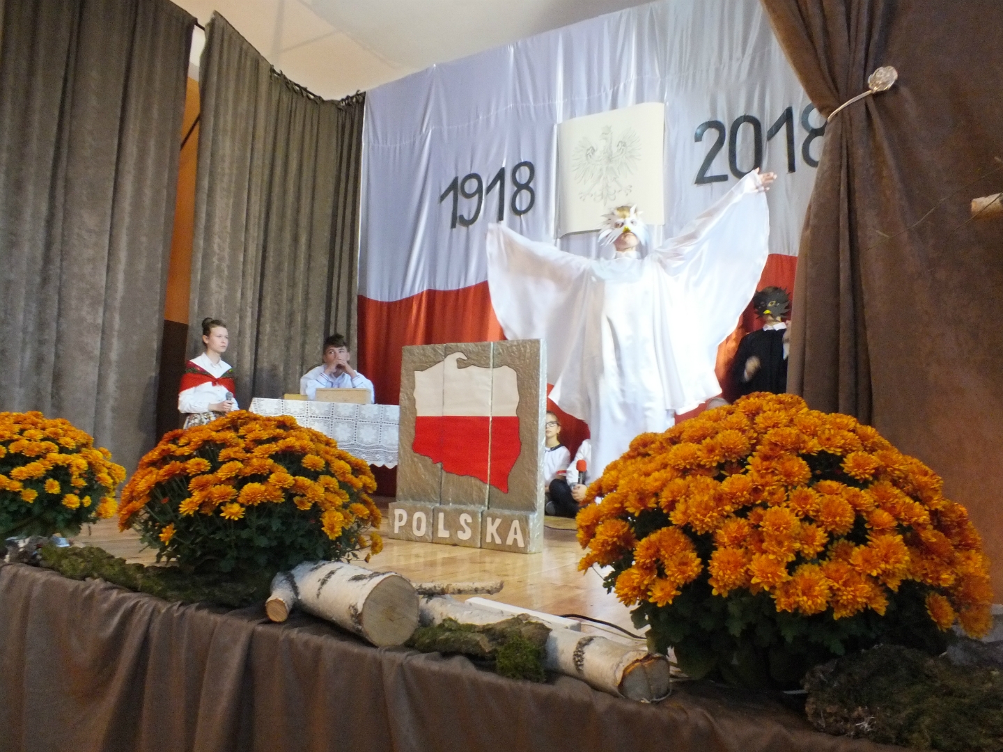 https://test.ugorly.pl/blog/2018/11/14/gminne-obchody-100-rocznicy-odzyskania-przez-polske-niepodleglosci/p1cs92dmv9ie75rj1qj6evh8u4o/