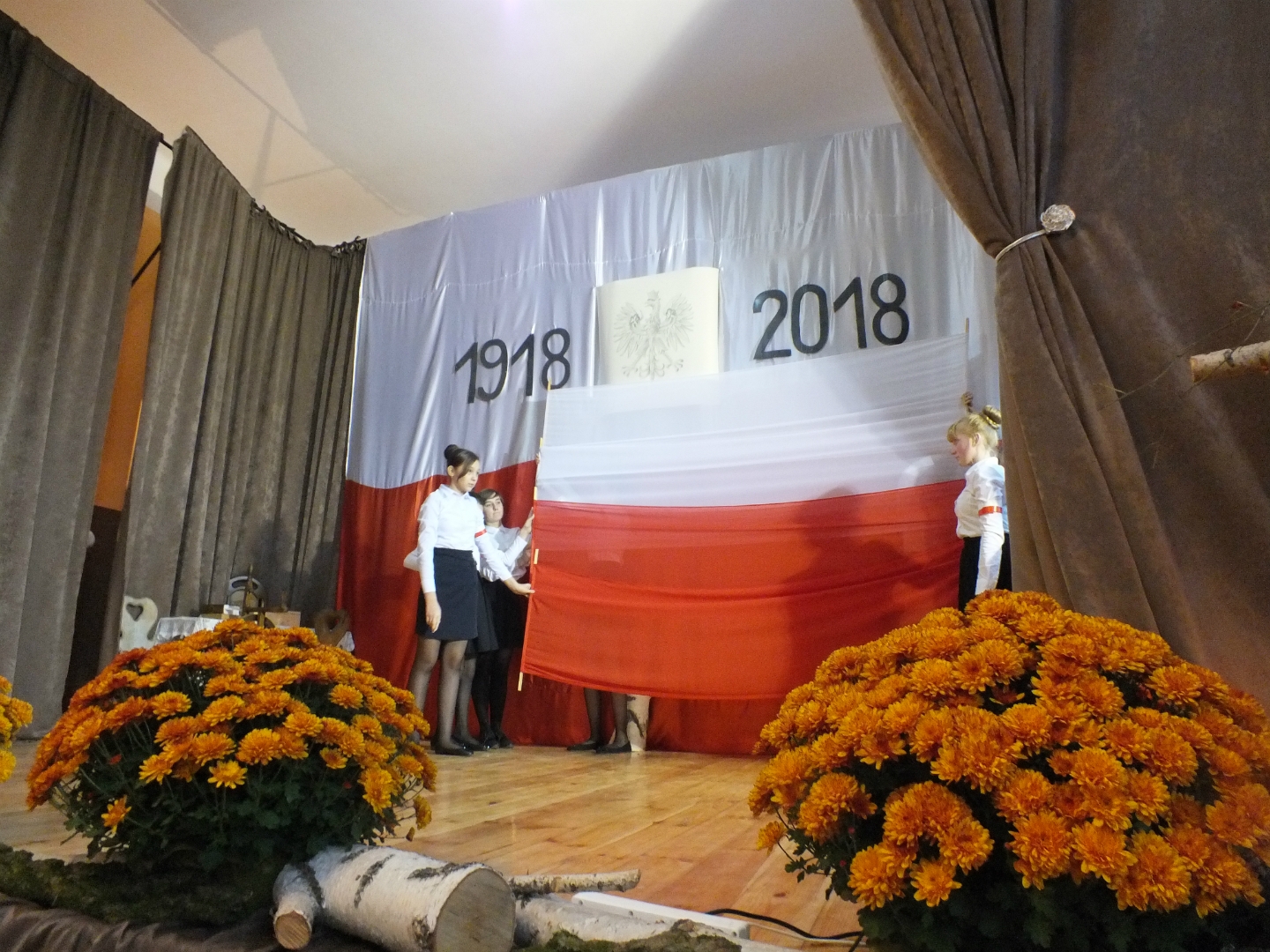 https://test.ugorly.pl/blog/2018/11/14/gminne-obchody-100-rocznicy-odzyskania-przez-polske-niepodleglosci/p1cs92dmva1hmduuh3gpfpmktv12/