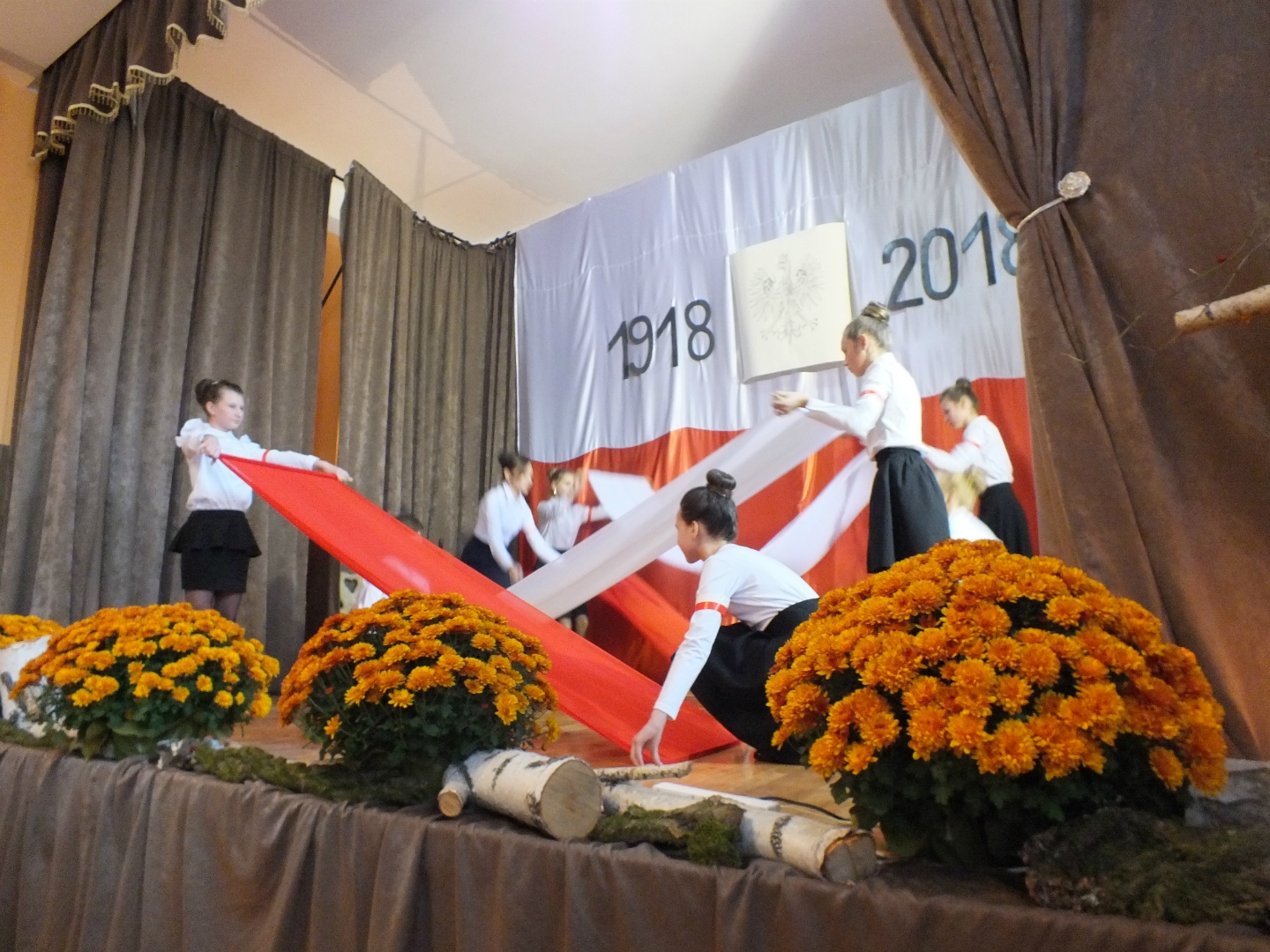 https://test.ugorly.pl/blog/2018/11/14/gminne-obchody-100-rocznicy-odzyskania-przez-polske-niepodleglosci/p1cs92dmva7d11qgfh15k81brbu/