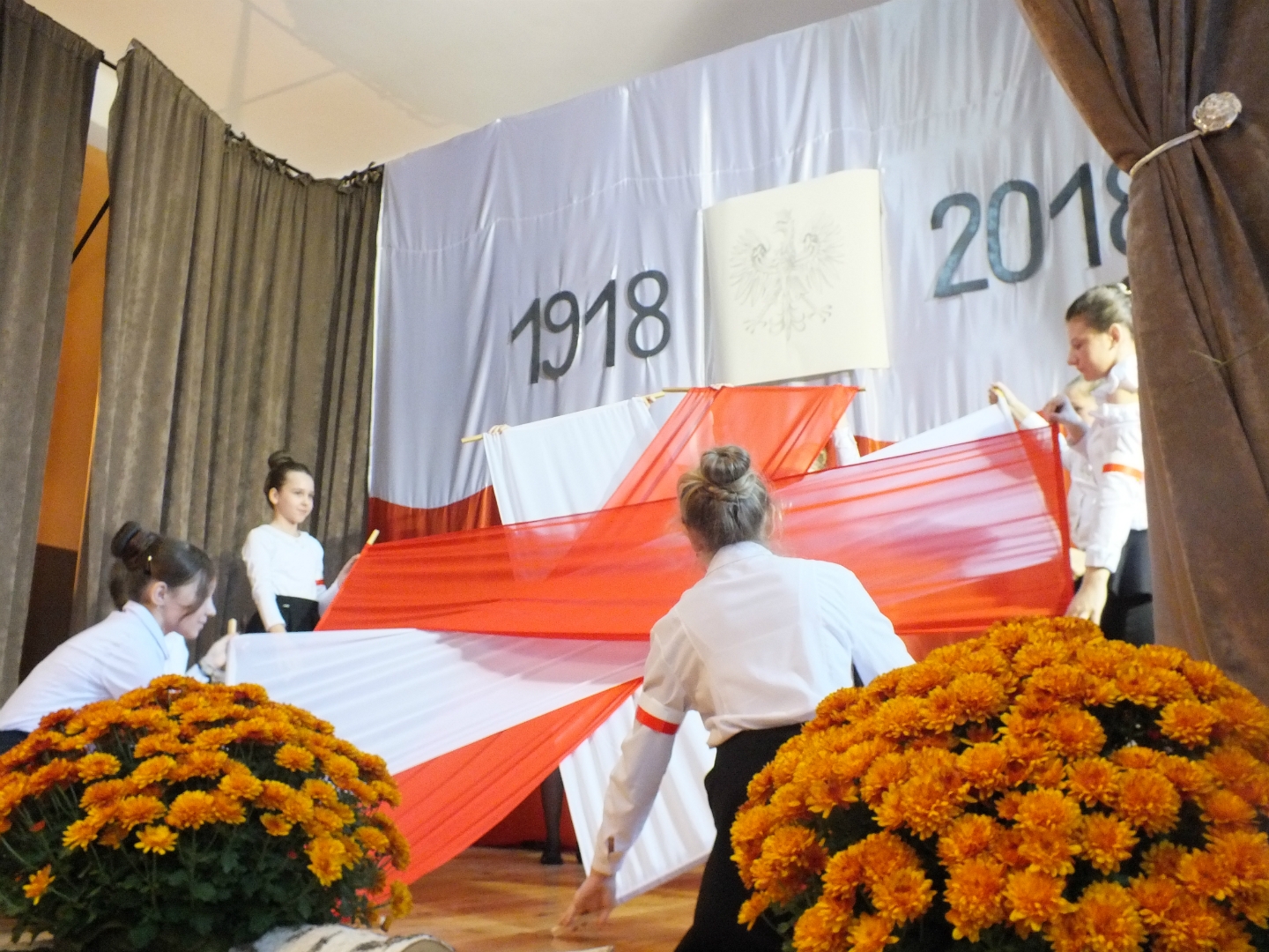 https://test.ugorly.pl/blog/2018/11/14/gminne-obchody-100-rocznicy-odzyskania-przez-polske-niepodleglosci/p1cs92dmvag648p6dhrkv51uqf11/