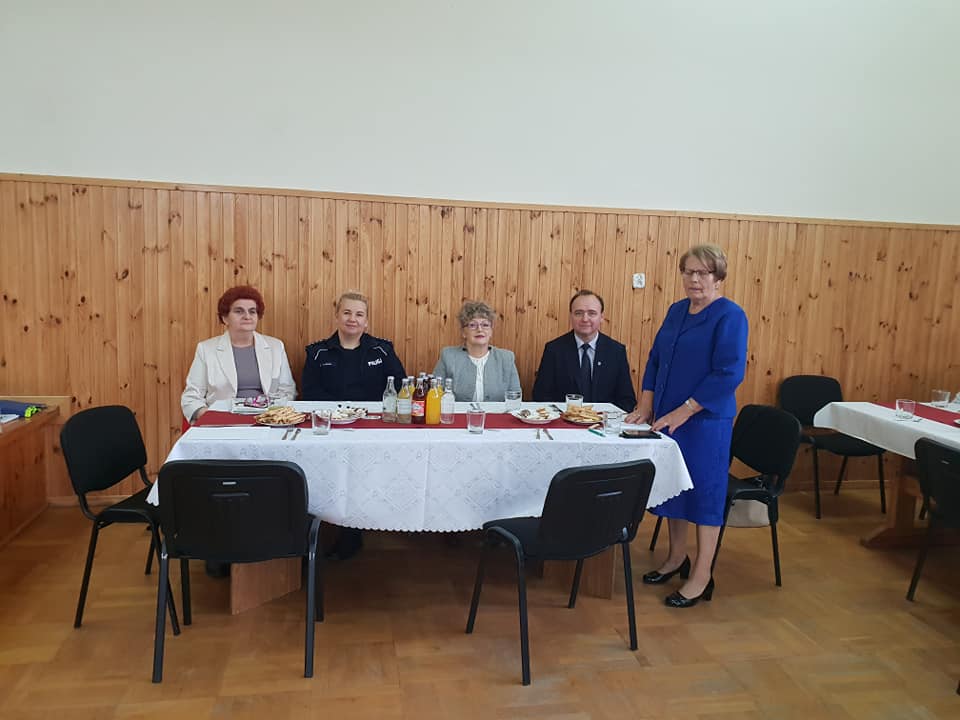 https://test.ugorly.pl/blog/2018/11/27/spotkanie-seniorow/p1ctaemlin6ibi1ofvg19btf9n2/