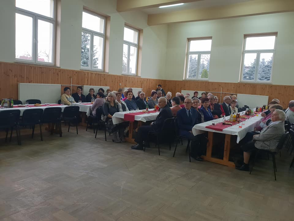 https://test.ugorly.pl/blog/2018/11/27/spotkanie-seniorow/p1ctaemlio1f1h82453r80sp4h6/