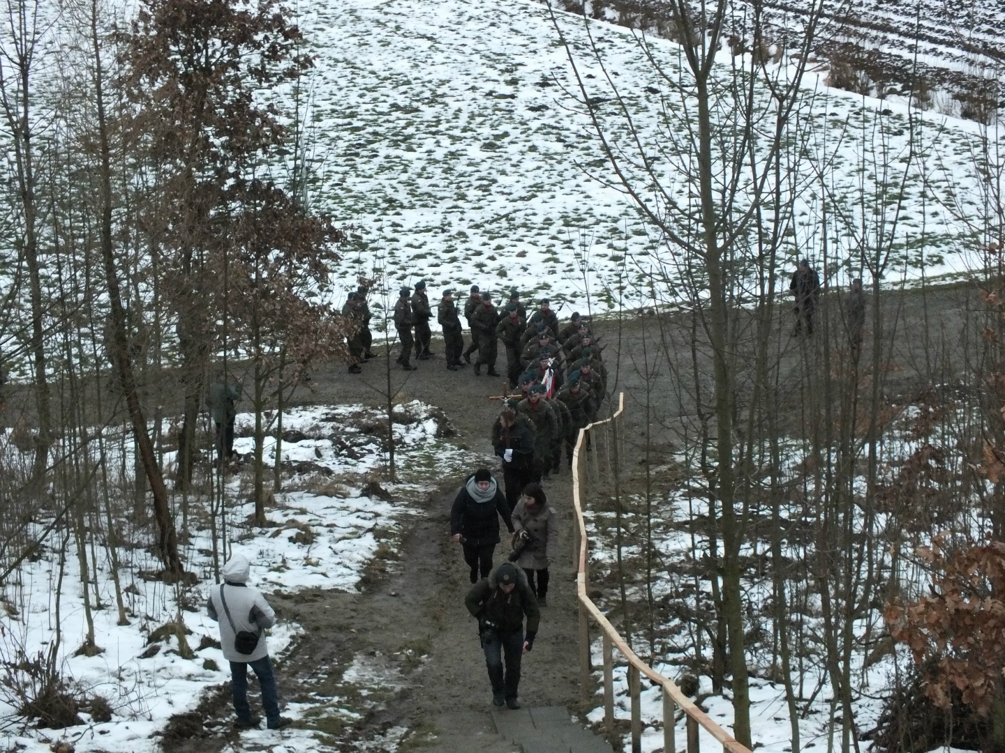 https://test.ugorly.pl/blog/2019/01/17/pochowek-wegierskiego-zolnierza-na-cmentarzuwojennym-w-hantkowicach/p1d1doe8761s4bn4s1ngipot1397k/