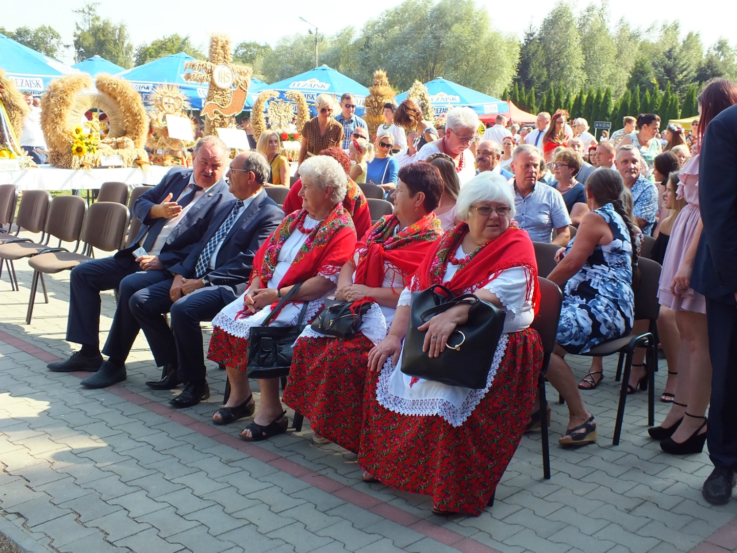https://test.ugorly.pl/blog/2019/09/03/dozynki-gminne-8/p1djr47iah107jn19t01s0s7a8q/