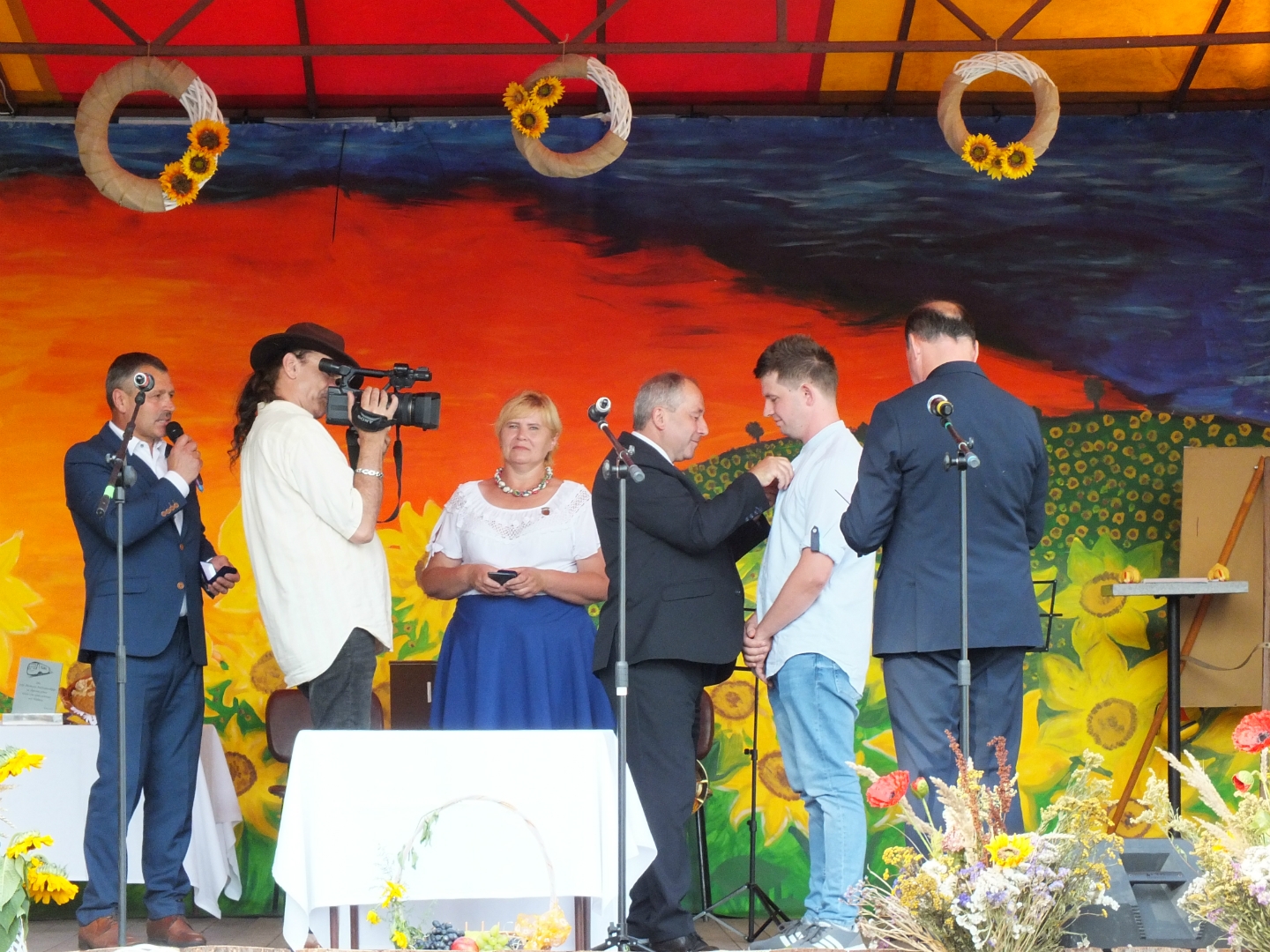 https://test.ugorly.pl/blog/2019/09/03/dozynki-gminne-8/p1djr47iahre1jsf1i3n1fk28db1j/