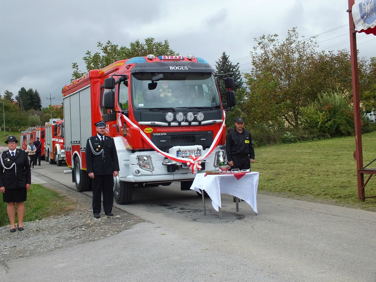https://test.ugorly.pl/blog/2019/10/08/uroczystosc-poswiecenia-nowego-samochodu-strazackiego-oraz-wejscia-do-ksrg-przez-osp-orly/p1dmo12ca21mtu1fs41ajd1srv1mg4g/