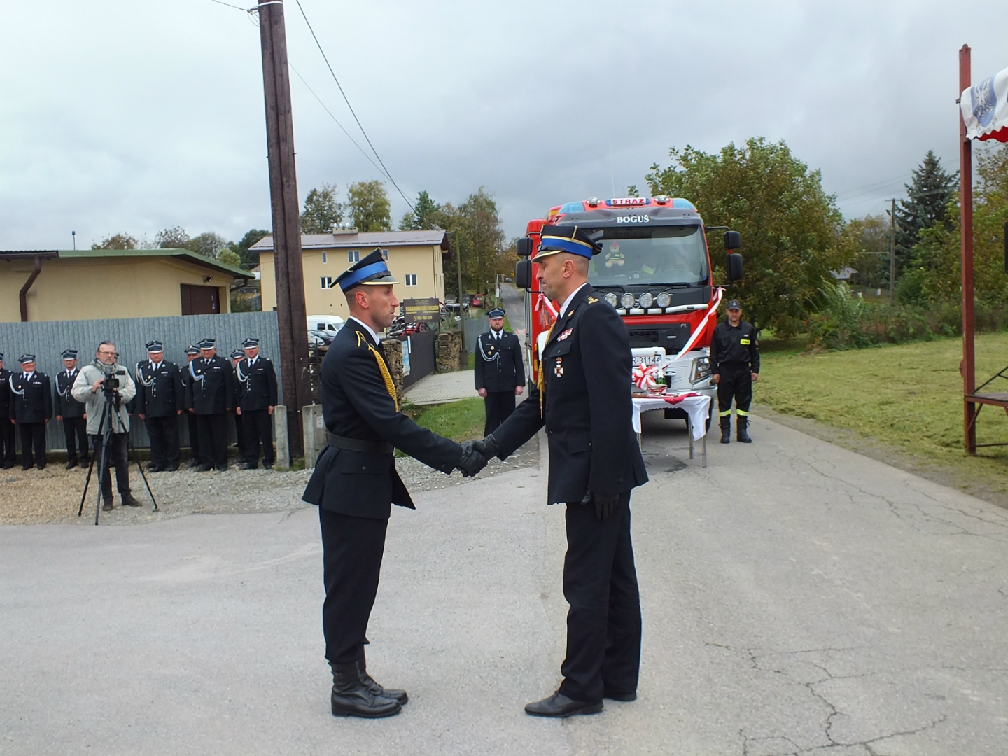 https://test.ugorly.pl/blog/2019/10/08/uroczystosc-poswiecenia-nowego-samochodu-strazackiego-oraz-wejscia-do-ksrg-przez-osp-orly/p1dmo12ca2ss111i21nog1v7h1e0ai/