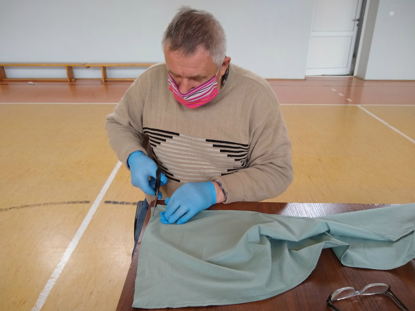 https://test.ugorly.pl/blog/2020/05/26/jestem-pomagam-wspieram/p1e9ac90upo6u8dc11s616s6lunq/