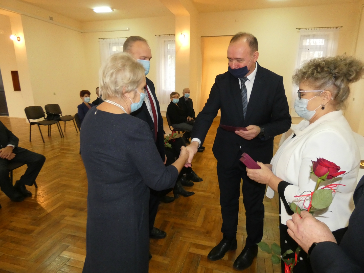 https://test.ugorly.pl/blog/2020/12/23/piekny-jubileusz-pozycia-malzenskiego/p1eq7kiffq1247h0611g51n5c3hc26/