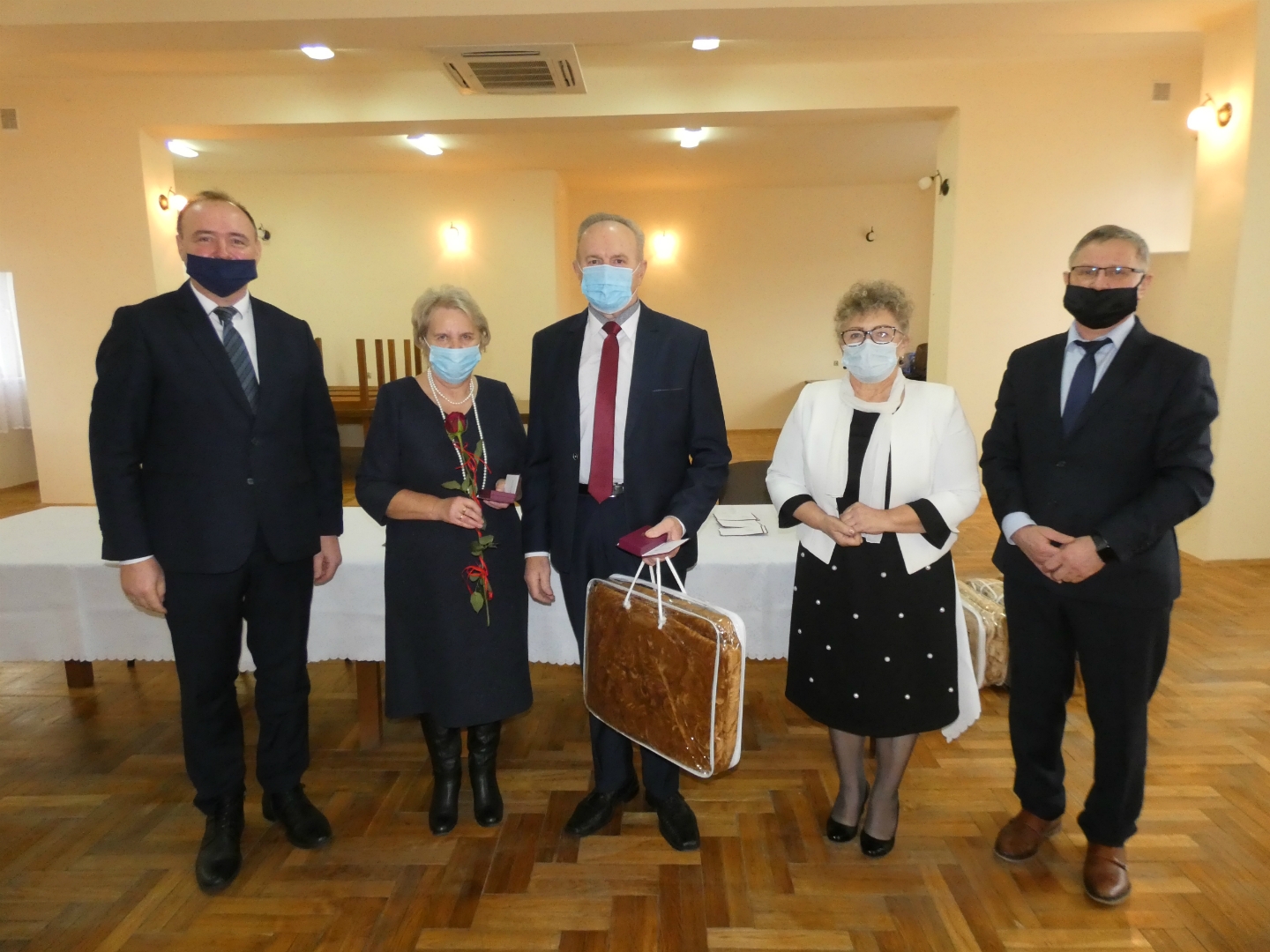 https://test.ugorly.pl/blog/2020/12/23/piekny-jubileusz-pozycia-malzenskiego/p1eq7kiffq18tji0faitbnm18jh28/